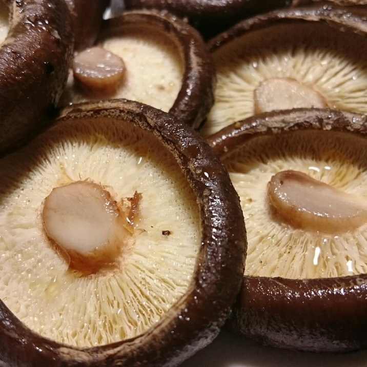 ストウブde 椎茸の素焼き レシピ 作り方 By Mamichin555 楽天レシピ